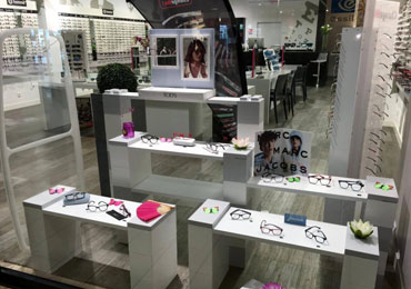 RETAIL FURNITURE 3